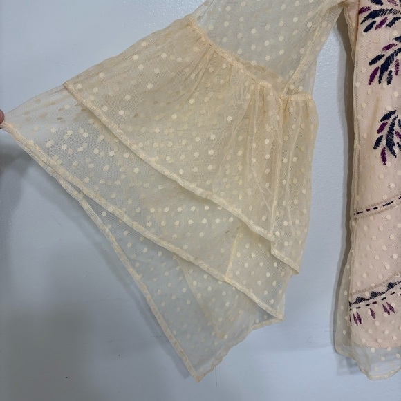 Reba Western Cream Boho Western Bell Sleeve Lined Blouse Size L - Picture 3 of 6